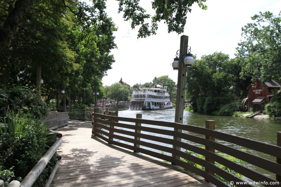 Liberty Square Riverboat