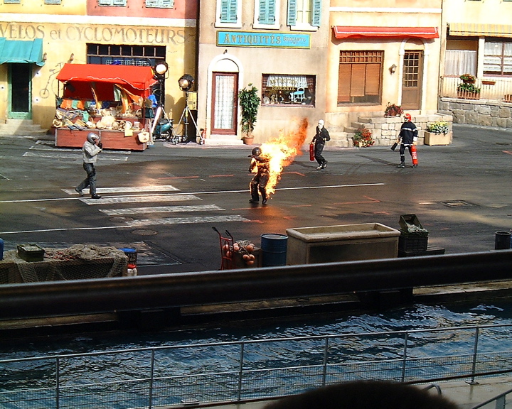 Lights, Moteurs: Action!