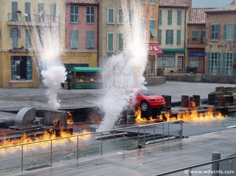 Lights, Motors, Action! Stunt Show 02