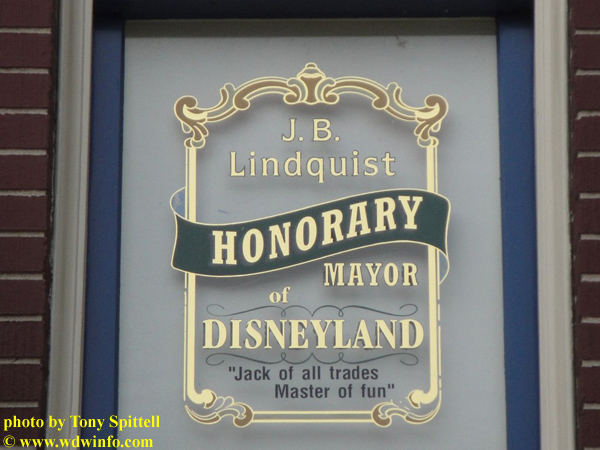lindquistwindow1