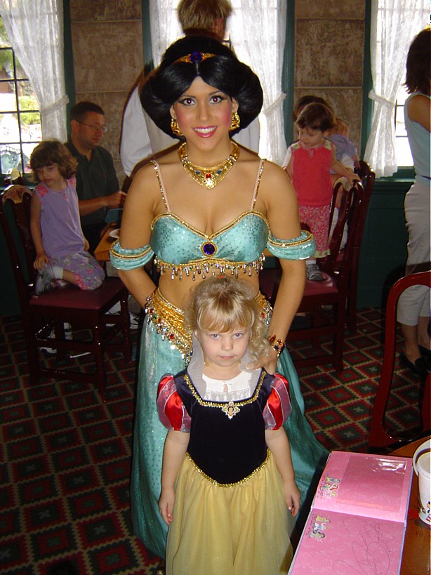Linnea and Jasmine - 11/2004