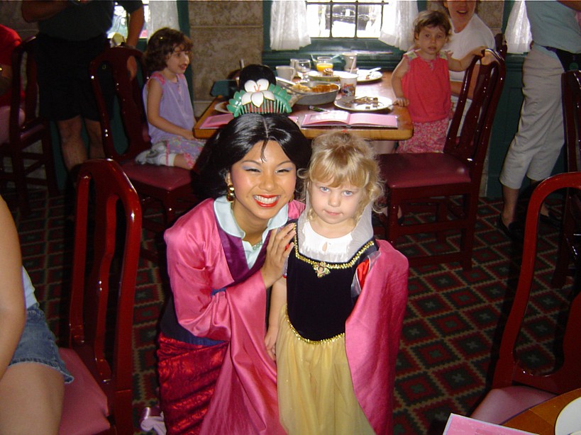 Linnea and Mulan - 11/2004