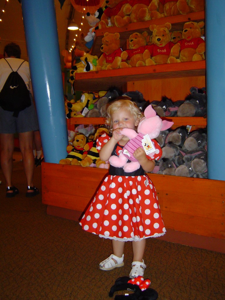 Linnea-Minnie-8/2003