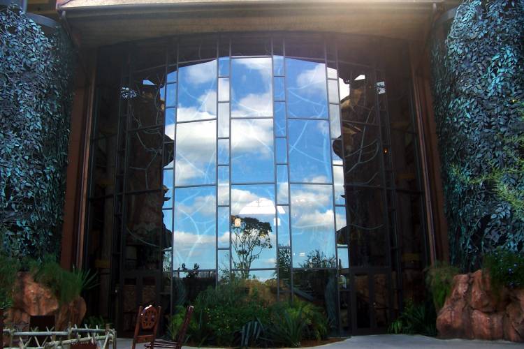 Lobby in the clouds