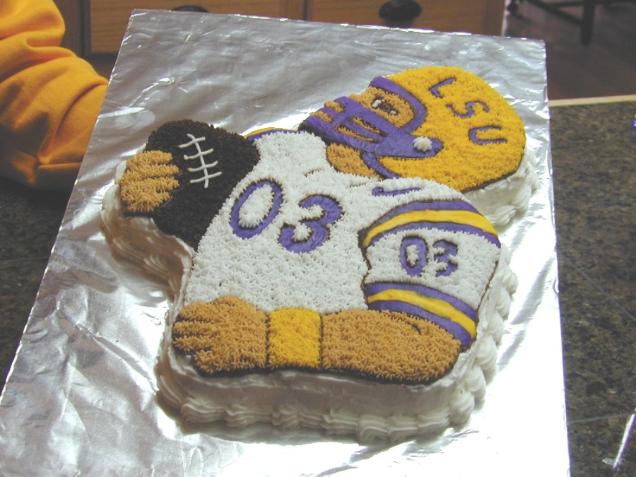 lsu cake