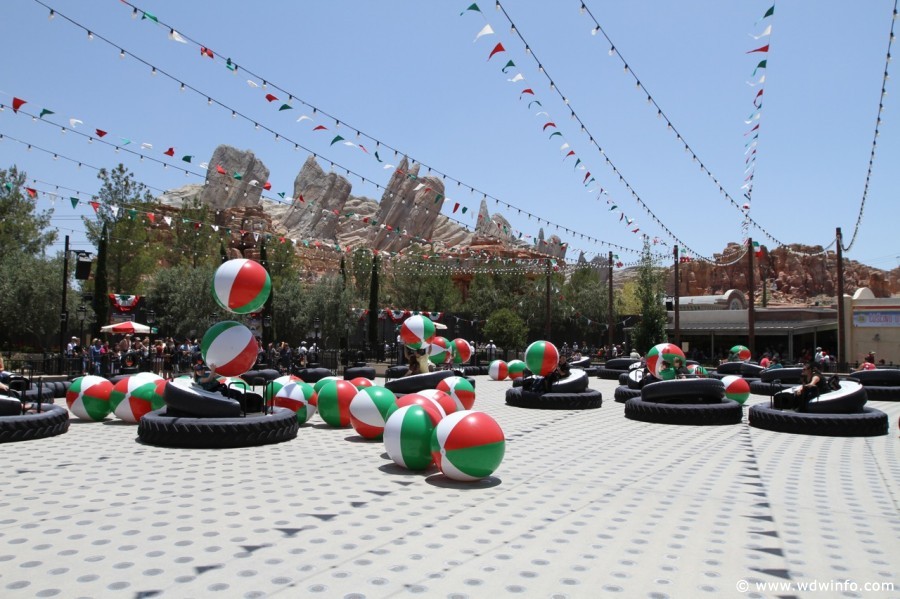 Luigis-Flying-Tires-021