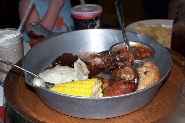 Lunch Skillet at Whispering Canyon Cafe