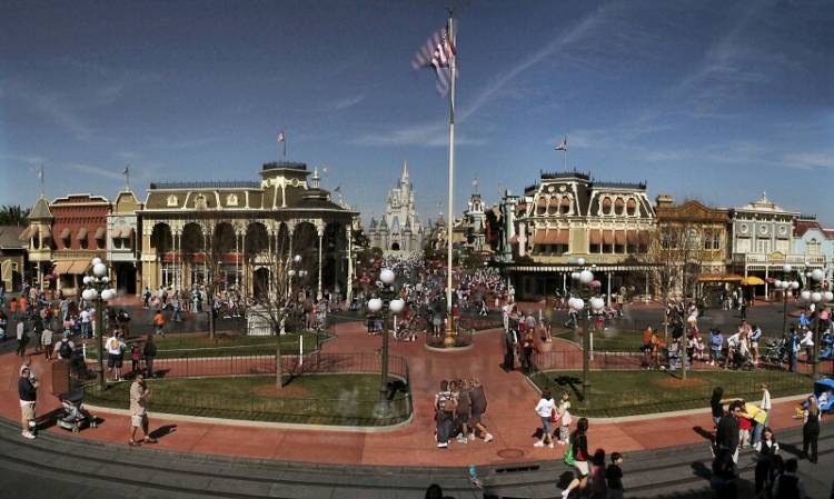Magic Kingdom - Wide
