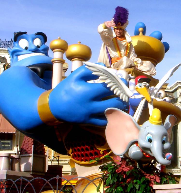 Magic_Kingdom_Parade_Float_-_Aladdin