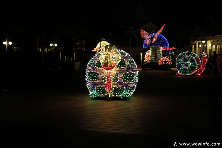 Main-Street-Electrical-Parade-10