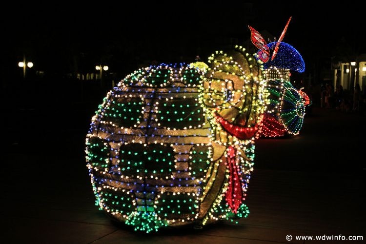 Main-Street-Electrical-Parade-11