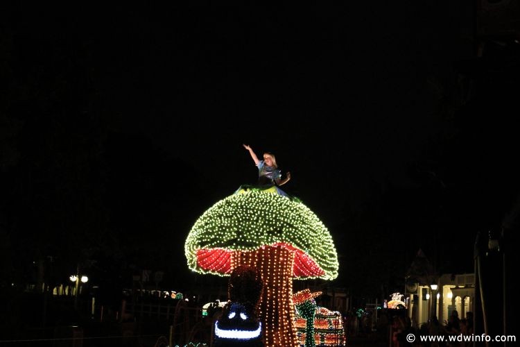 Main-Street-Electrical-Parade-19