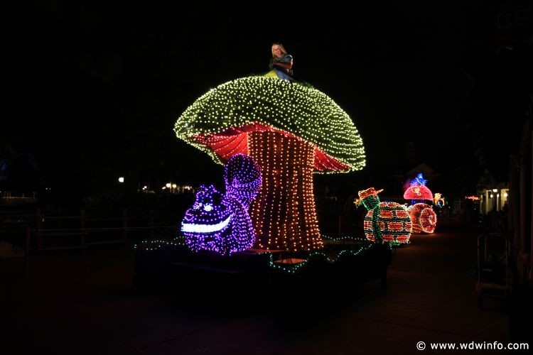 Main-Street-Electrical-Parade-23