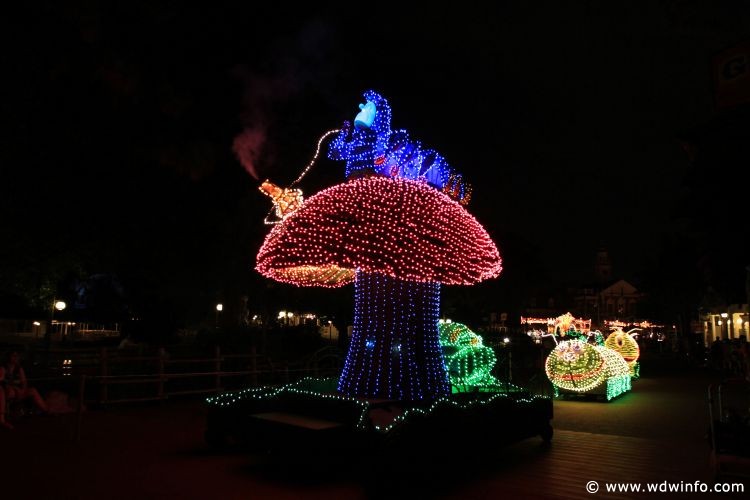 Main-Street-Electrical-Parade-27