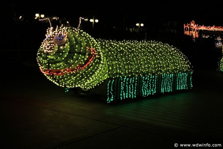 Main-Street-Electrical-Parade-29