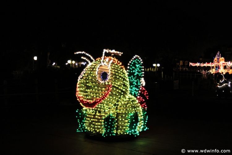 Main-Street-Electrical-Parade-32