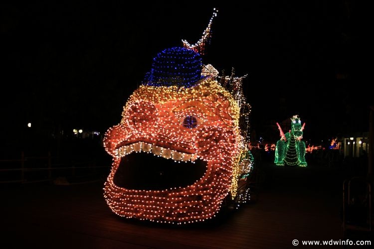 Main-Street-Electrical-Parade-78