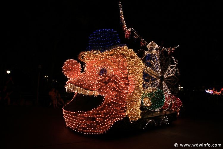 Main-Street-Electrical-Parade-79