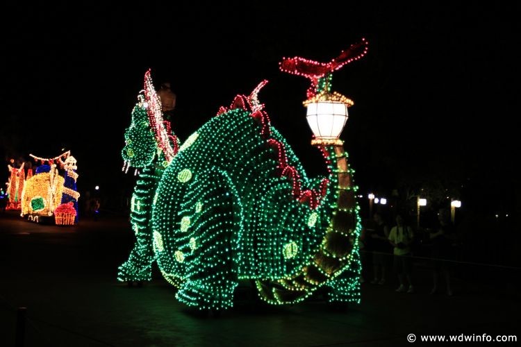 Main-Street-Electrical-Parade-88