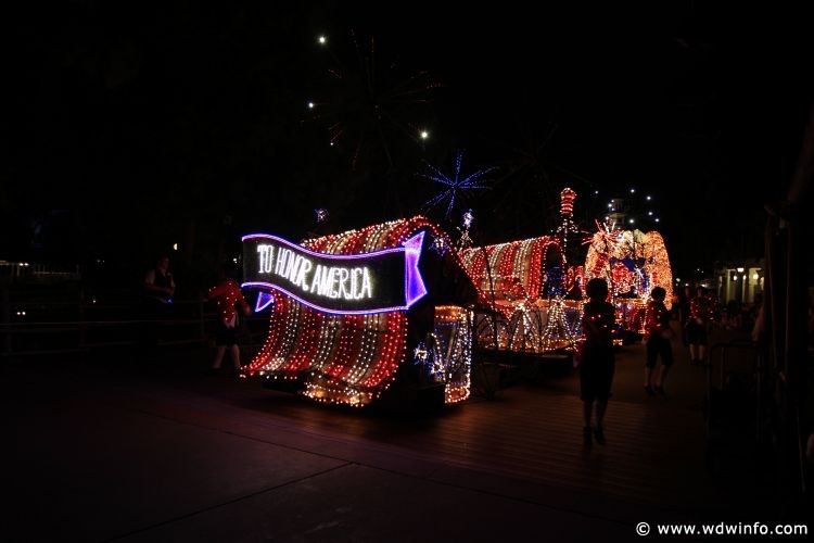 Main-Street-Electrical-Parade-91