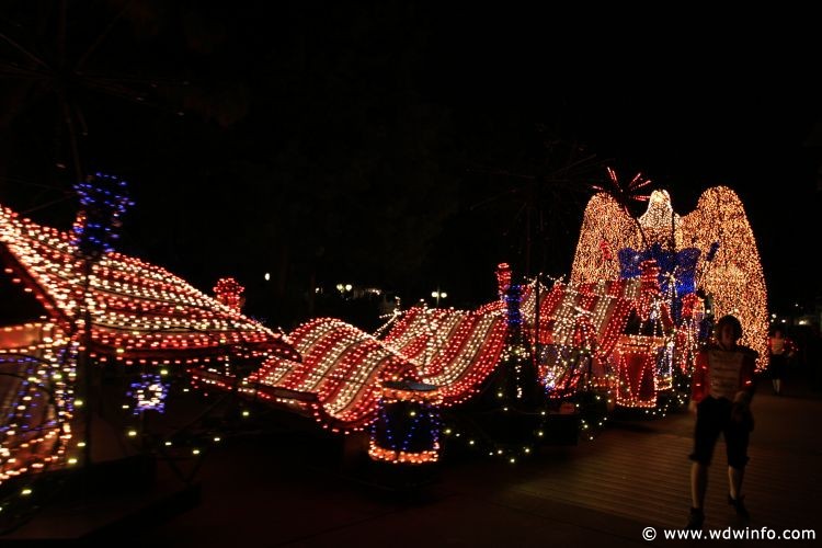 Main Street Electrical Parade
