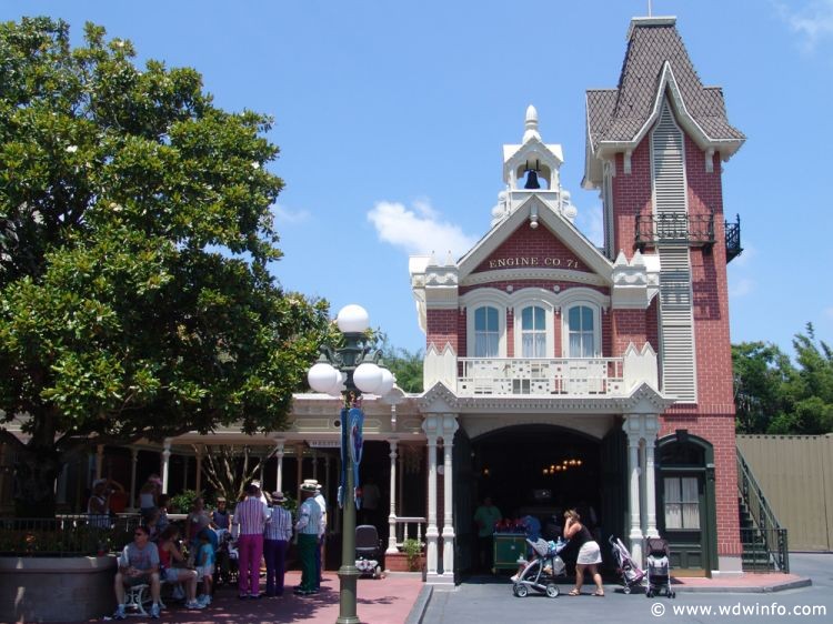Main-Street-USA-06