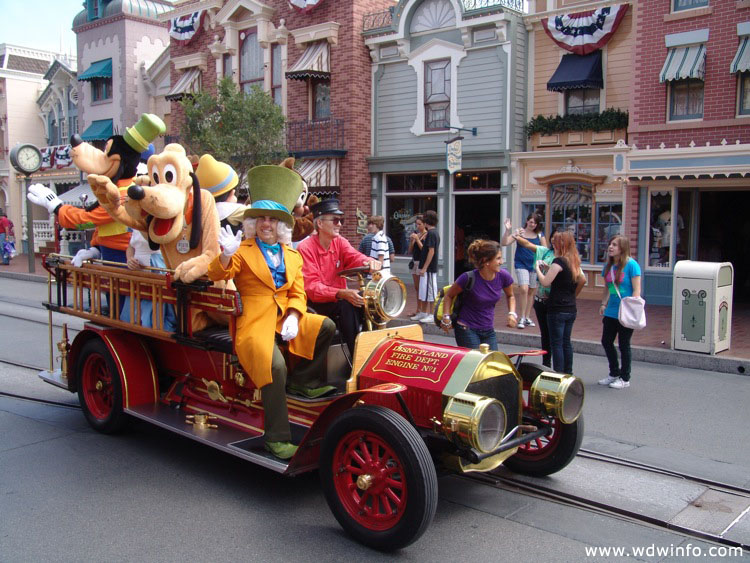 Main-Street-USA-DL-041