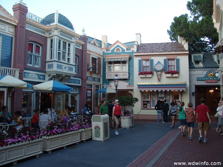 Main-Street-USA-DL-421