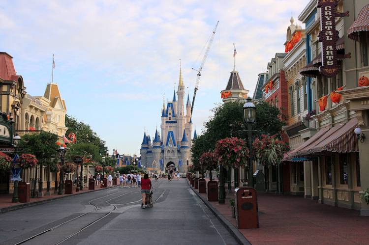 Main_Street_Morning
