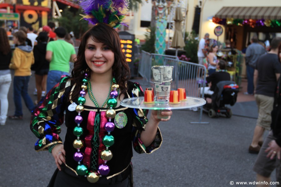 Mardi-Gras-Universal-Orlando-014