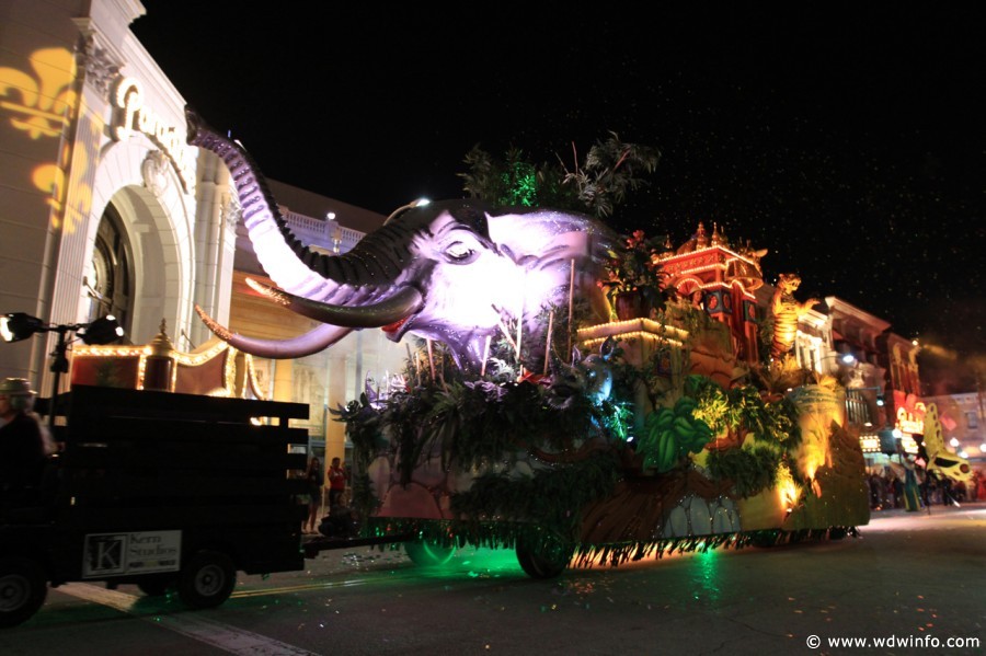 Mardi-Gras-Universal-Orlando-079