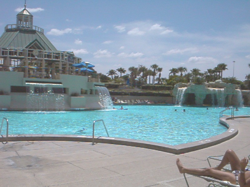 Marriott World Center Pool