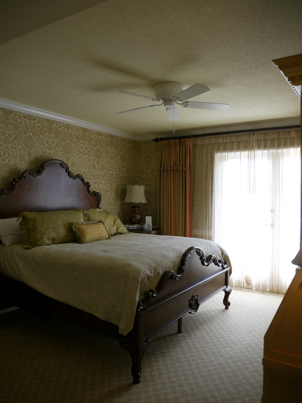 Master bed Sonora Suite