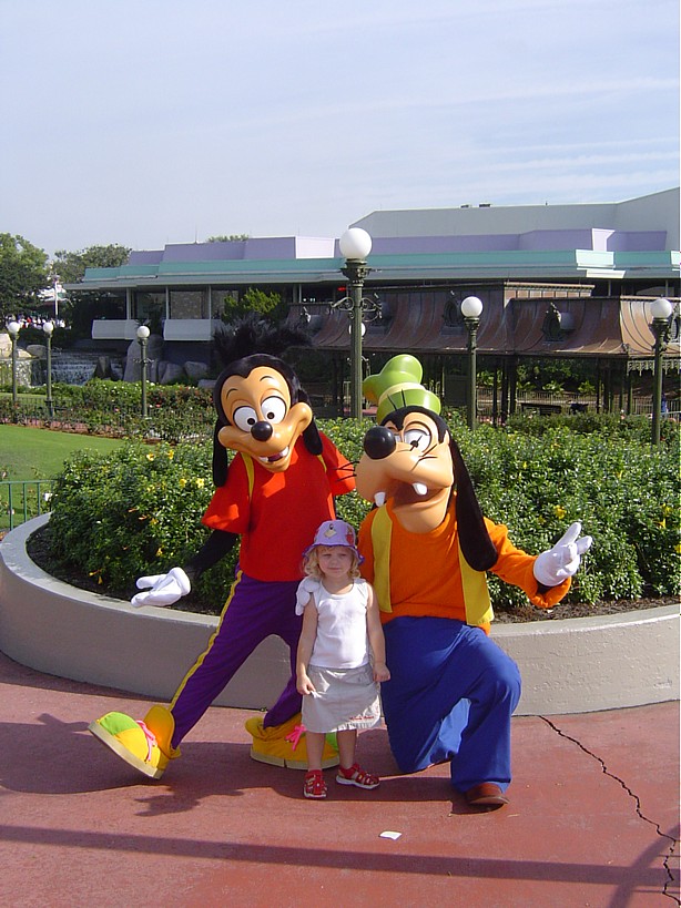 Max, Goofy, and Linnea - 11/2004