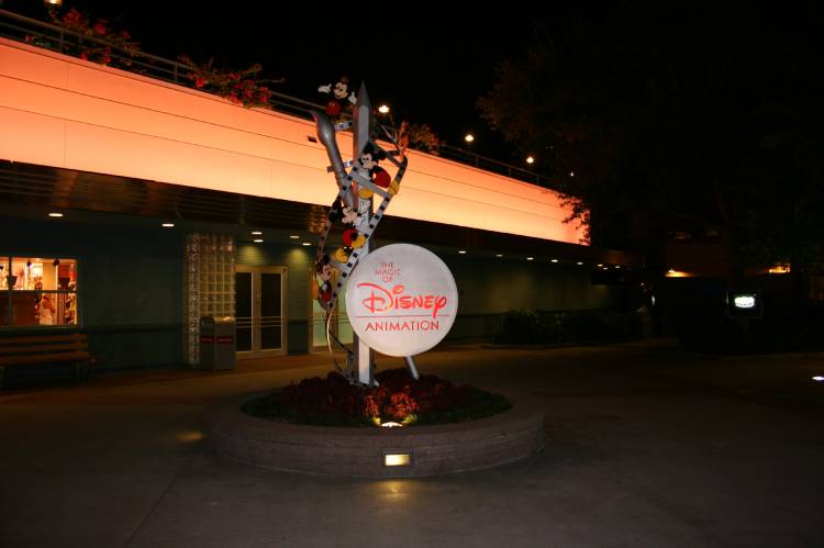 MGM PARKS CLOSED