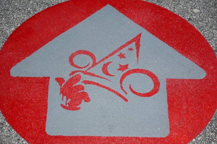 MGM road Sign