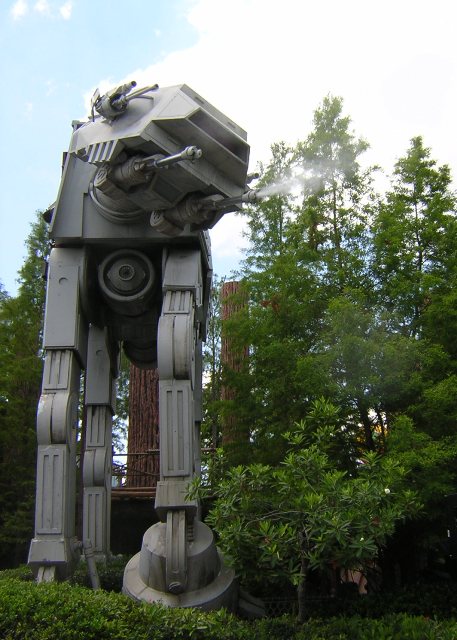 MGM - Star Tours AT-AT 5-2004