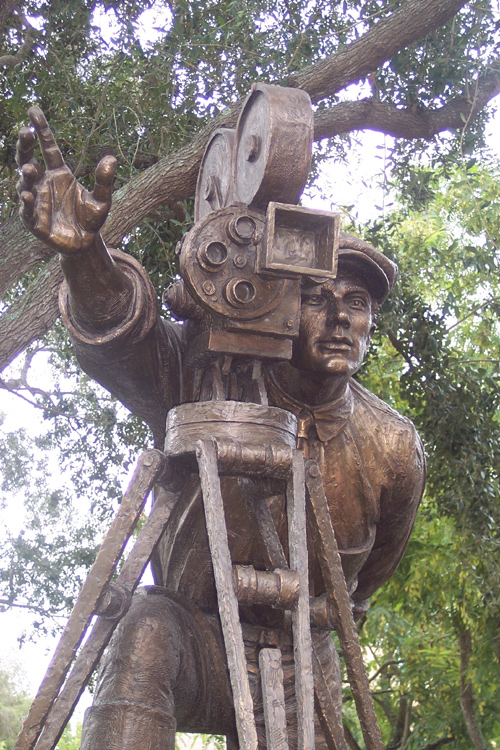 MGM statue