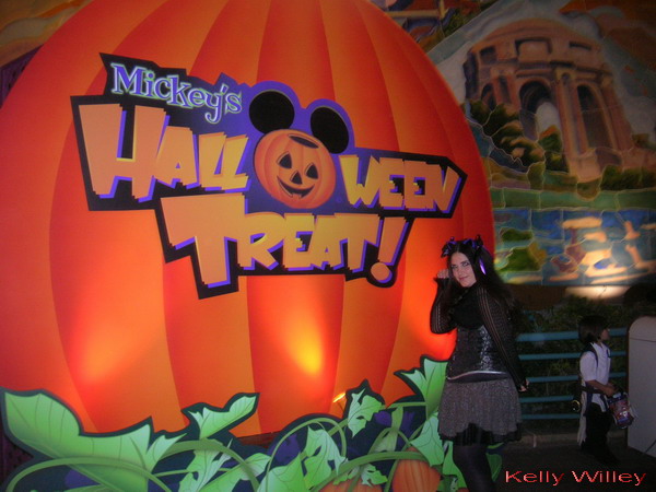 Mickey's Halloween Treat -  10/11/2007