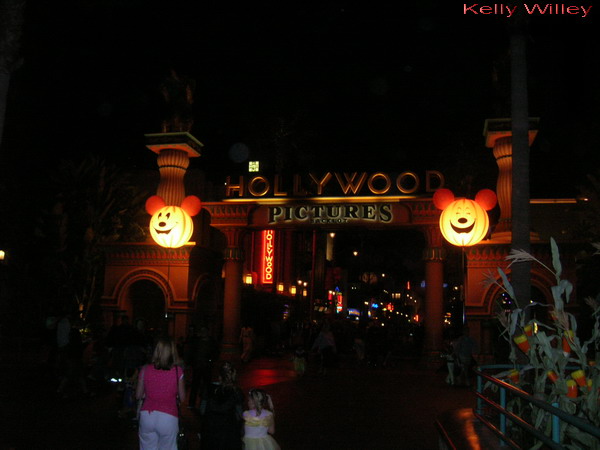 Mickey's Halloween Treat -  10/11/2007