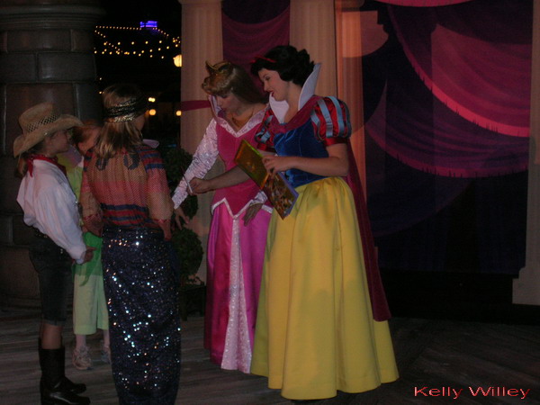 Mickey's Halloween Treat - 10/11/2007