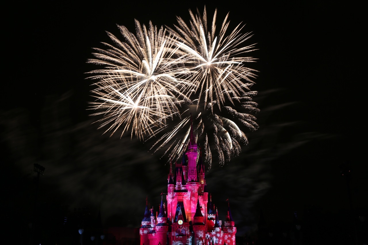 Mickeys-Very-Merry-Christmas-Party-2015-206