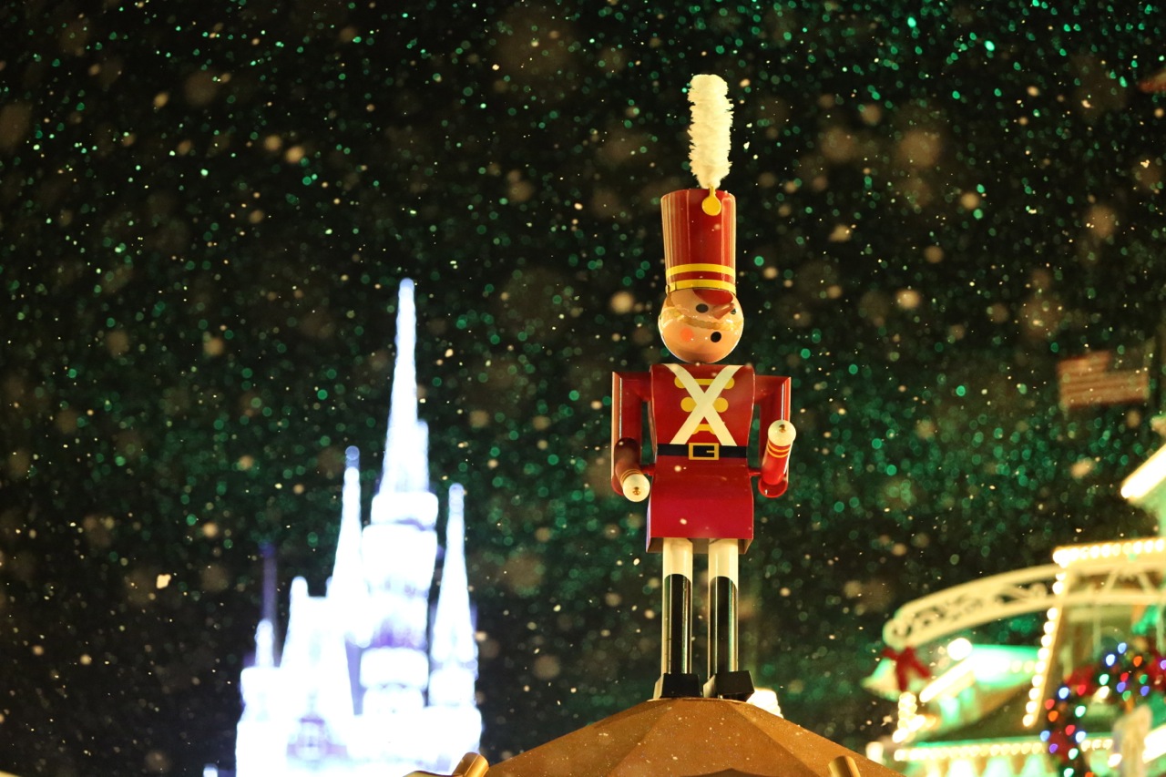 Mickeys-Very-Merry-Christmas-Party-2015-212