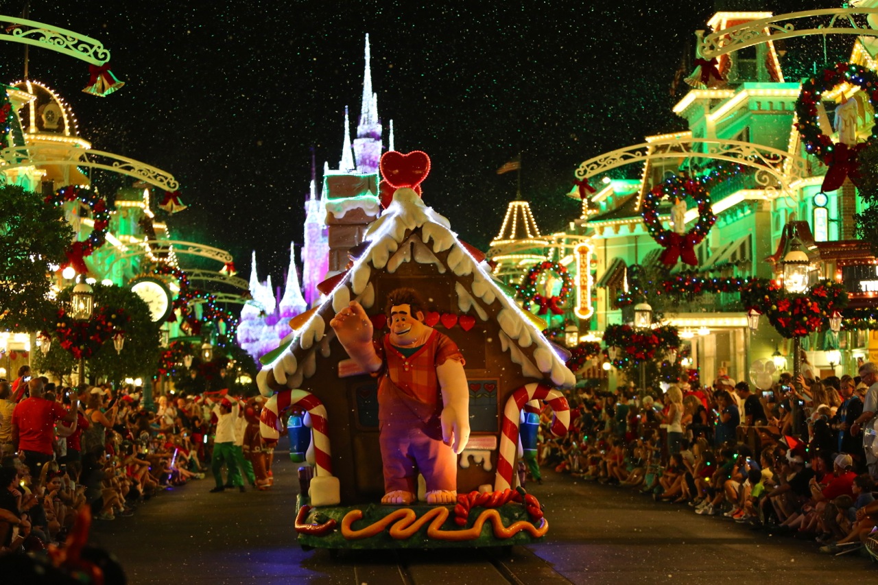 Mickeys-Very-Merry-Christmas-Party-2015-222