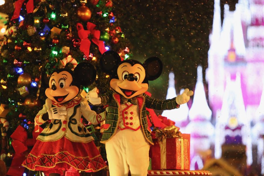 Mickeys-very-merry-christmas-party-2016-041