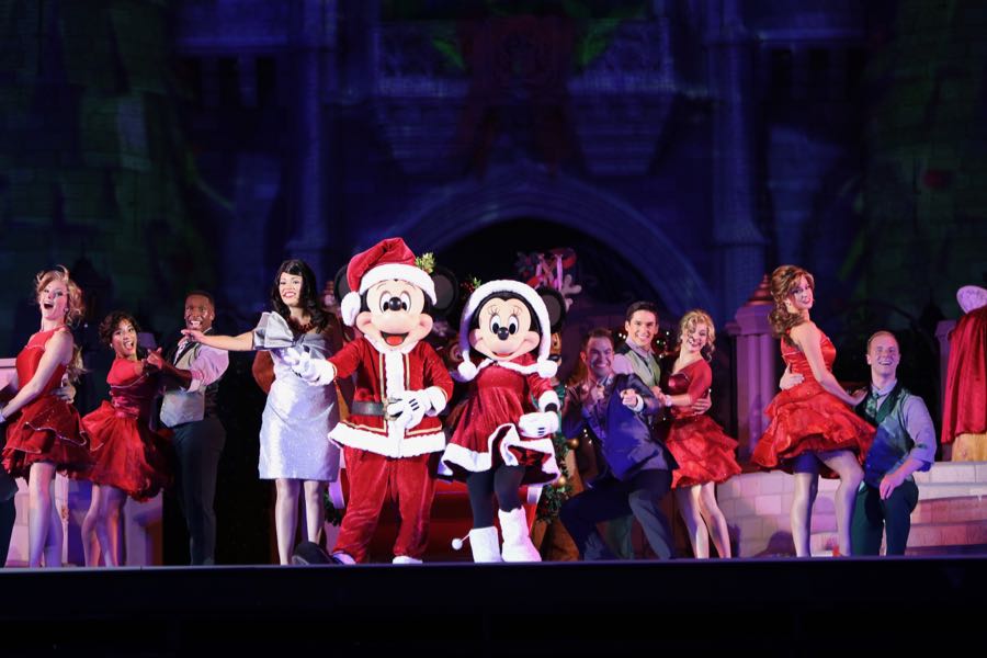 Mickeys-very-merry-christmas-party-2016-044