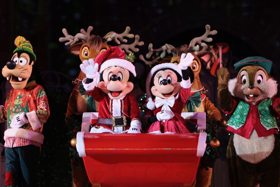 Mickeys-very-merry-christmas-party-2016-048