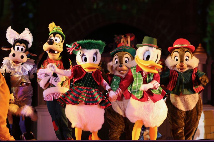 Mickeys-very-merry-christmas-party-2016-050