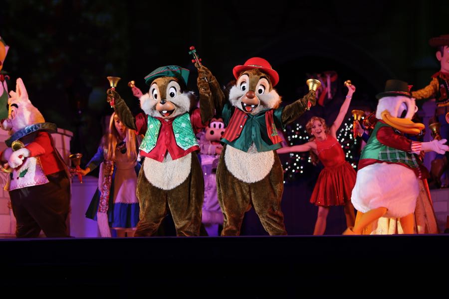 Mickeys-very-merry-christmas-party-2016-056