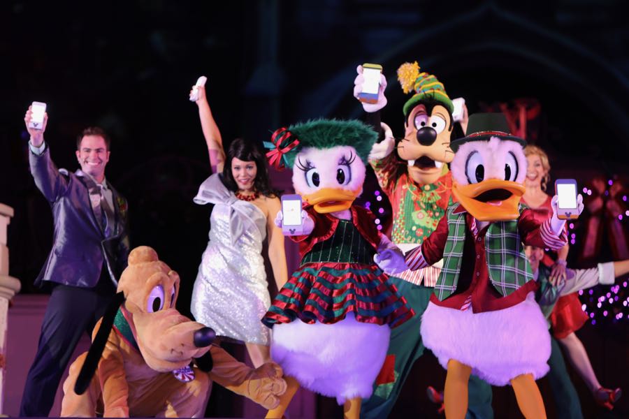 Mickeys-very-merry-christmas-party-2016-072